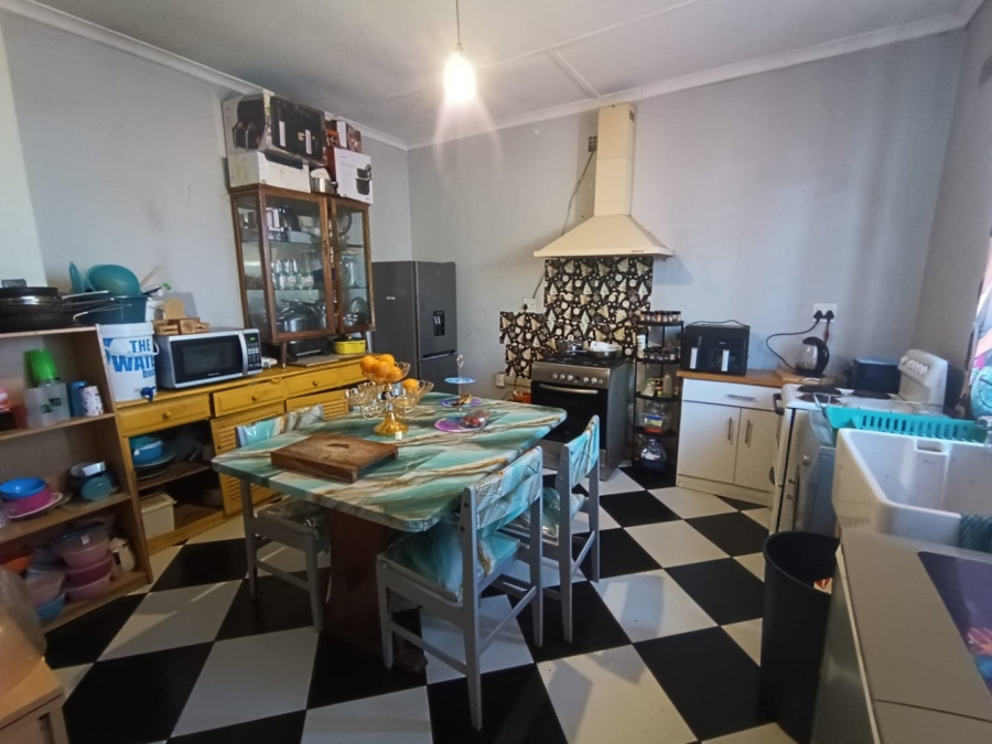 6 Bedroom Property for Sale in Surrey Estate Western Cape